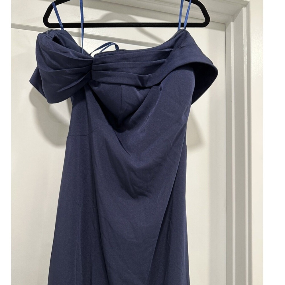 NEW La Femme Off the Shoulder Gown Navy Size 12 - Picture 6 of 10